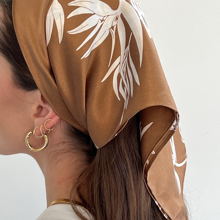 5 Ways to Style The Palm Print Scarf